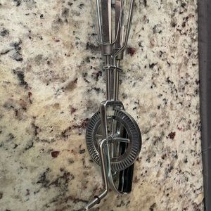 Vintage handheld mixer